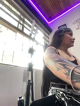 Snapshot of Sara_92 chatting on April 30, 2026, 5:31 pm Sara 92 online show from April 30, 2026, 5:31 pm
