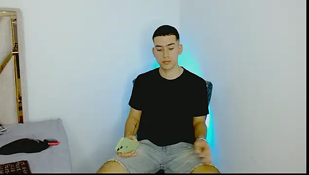 oliver   saint online show from March 14, 2026, 11:33 pm