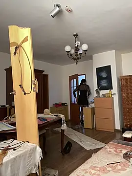 nylonvikii online show from March 3, 2026, 10:44 am