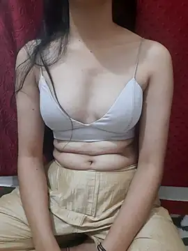 NeetuKumri online show from March 17, 2026, 4:04 am