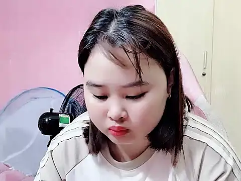 Vani568 online show from April 3, 2026, 9:10 pm