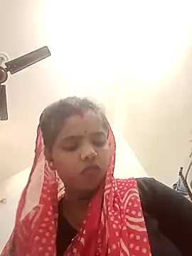 Hot chani online show from April 3, 2026, 7:37 am