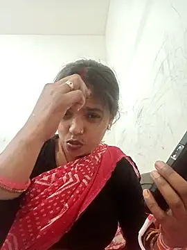 Hot chani online show from March 25, 2026, 6:24 am