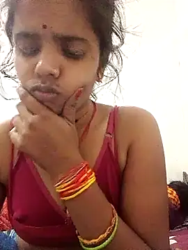 Hot chani online show from April 8, 2026, 7:26 pm