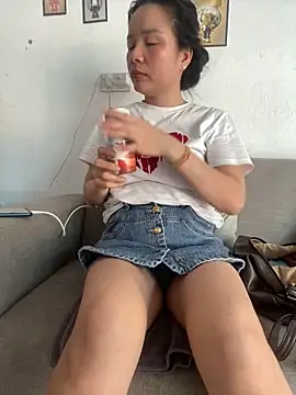 Ivy Trix2 online show from June 15, 2026, 8:47 am