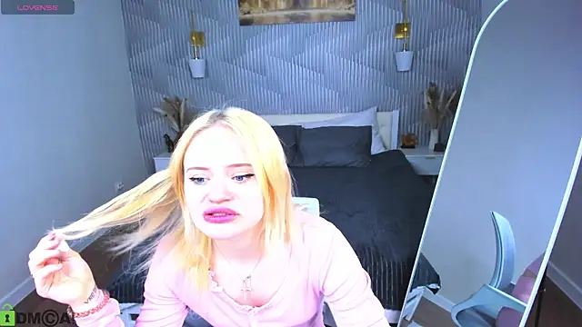 Tessa Ashe online show from April 1, 2026, 9:43 am