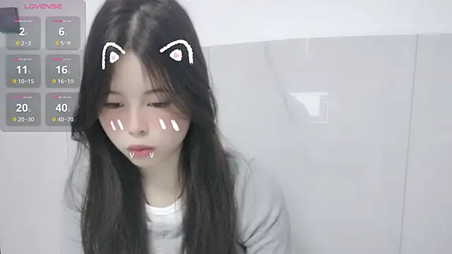 F-Yihao online show from March 3, 2026, 5:03 am