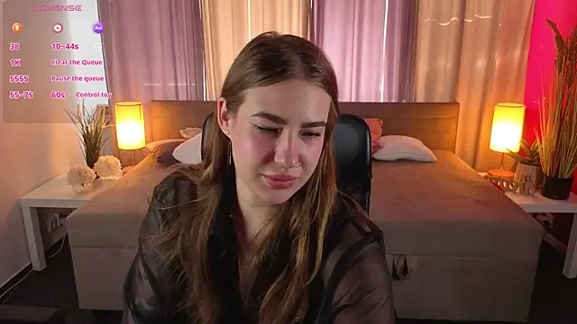 EmilyBlazee online show from March 29, 2026, 1:57 pm