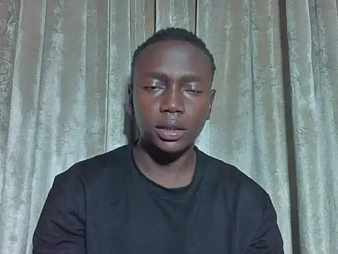 darkerberryguy online show from March 1, 2026, 9:37 pm