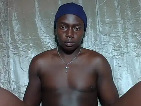 darkerberryguy online show from April 12, 2026, 5:44 am