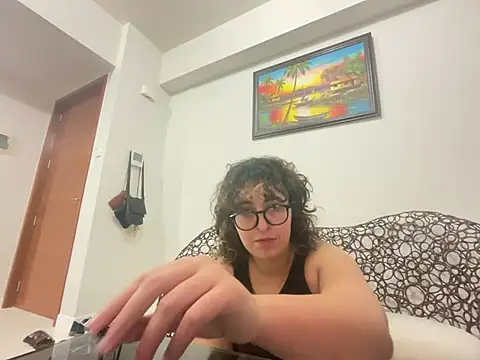 Snapshot of yassiestar chatting on February 26, 2026, 8:20 pm yassiestar online show from February 26, 2026, 8:20 pm