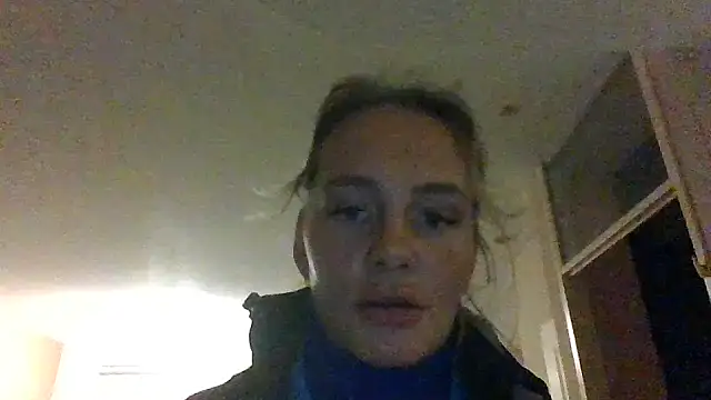 Lisanne30 online show from March 8, 2026, 5:49 pm