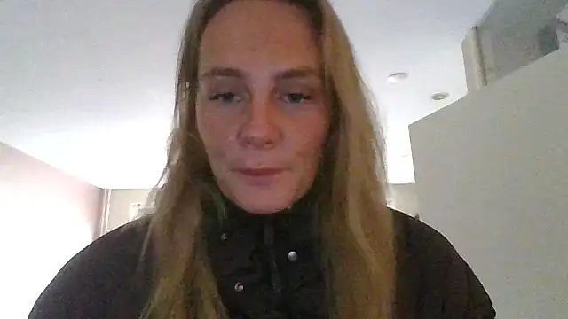 Lisanne30 online show from March 7, 2026, 8:54 am