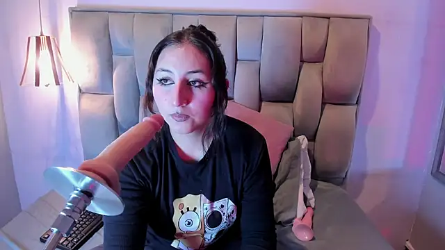 Snapshot of Maddie-LesYoux chatting on May 30, 2026, 12:44 pm Maddie-LesYoux online show from May 30, 2026, 12:44 pm