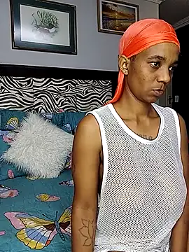 Snapshot of JANIELEE8XXXXX chatting on February 27, 2026, 12:00 am JANIELEE8XXXXX online show from February 27, 2026, 12:00 am