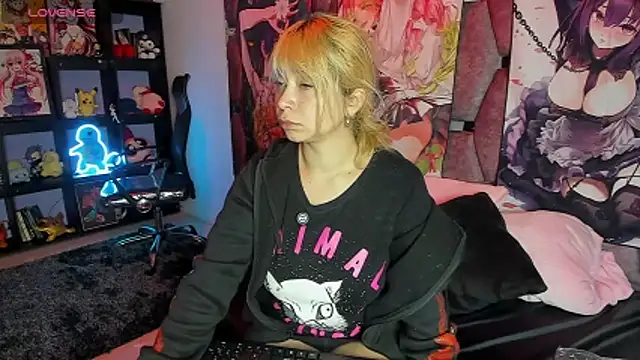 Snapshot of Maky_Coss chatting on May 28, 2026, 12:55 pm Maky Coss online show from May 28, 2026, 12:55 pm