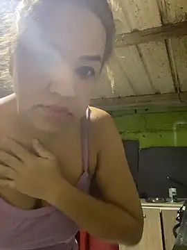 Snapshot of Brenda__222 chatting on March 3, 2026, 11:39 am Brenda 222 online show from March 3, 2026, 11:39 am