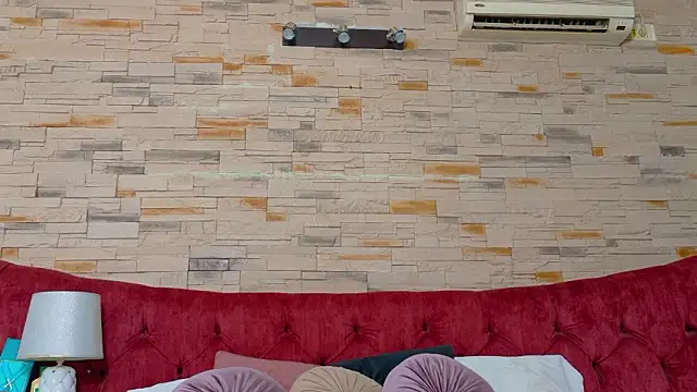 LannaSkyy online show from March 7, 2026, 8:47 pm