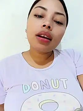 Snapshot of Naomi_Summer_ chatting on February 26, 2026, 2:44 am Naomi Summer online show from February 26, 2026, 2:44 am