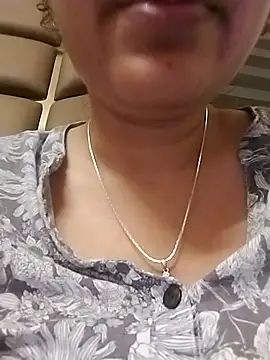 Diksha48 online show from March 3, 2026, 9:33 pm