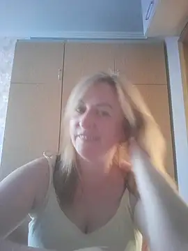 Snapshot of ChristinaYork chatting on June 25, 2026, 5:12 am ChristinaYork online show from June 25, 2026, 5:12 am