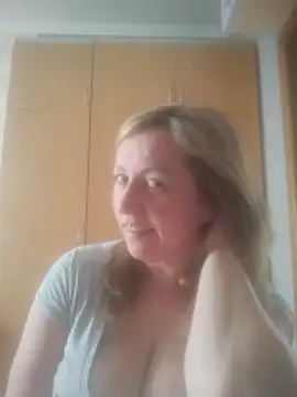 Snapshot of ChristinaYork chatting on May 4, 2026, 2:31 pm ChristinaYork online show from May 4, 2026, 2:31 pm