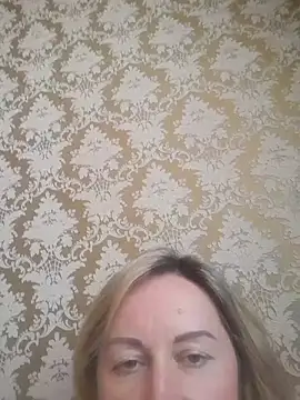 Snapshot of ChristinaYork chatting on May 26, 2026, 10:24 am ChristinaYork online show from May 26, 2026, 10:24 am