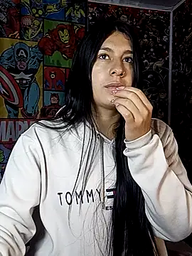 charlottte wh online show from April 8, 2026, 9:44 am