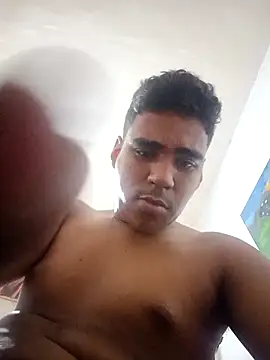 luis230436 online show from April 14, 2026, 3:55 am