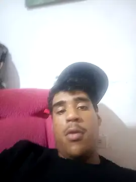 luis230436 online show from March 25, 2026, 3:17 am