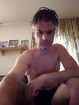 Snapshot of Hornybalkanmen12 chatting on May 30, 2026, 6:02 pm Hornybalkanmen12 online show from May 30, 2026, 6:02 pm
