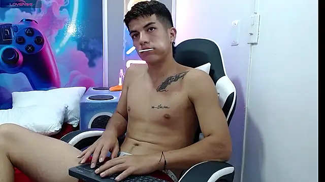 Snapshot of pipe_hot04 chatting on February 26, 2026, 3:39 am pipe hot04 online show from February 26, 2026, 3:39 am