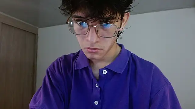 Snapshot of noah_millerx chatting on June 20, 2026, 8:14 pm noah millerx online show from June 20, 2026, 8:14 pm