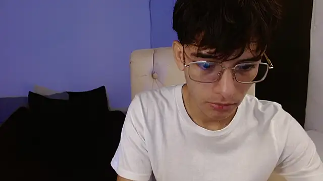 Snapshot of noah_millerx chatting on July 12, 2026, 8:20 pm noah millerx online show from July 12, 2026, 8:20 pm
