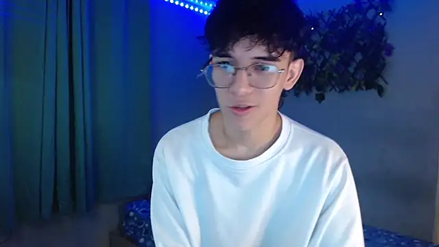 noah millerx online show from April 15, 2026, 4:40 am