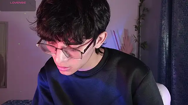 Snapshot of noah_millerx chatting on March 2, 2026, 4:13 am noah millerx online show from March 2, 2026, 4:13 am