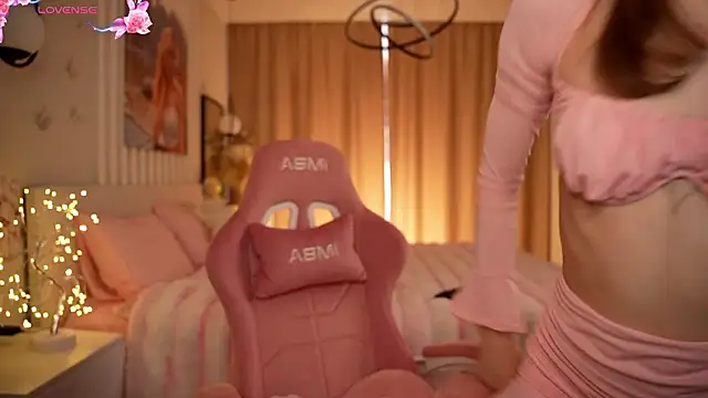 Mila Murr online show from March 16, 2026, 3:25 am