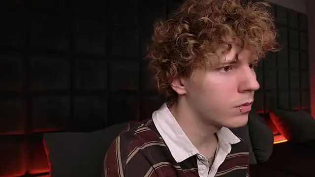 Snapshot of Mickey_Hawk chatting on March 2, 2026, 4:24 am Mickey Hawk online show from March 2, 2026, 4:24 am