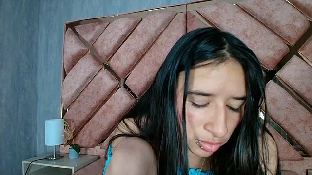 Snapshot of LilyRossi_ chatting on April 29, 2026, 5:30 pm LilyRossi online show from April 29, 2026, 5:30 pm