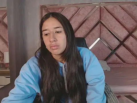 Snapshot of LilyRossi_ chatting on April 20, 2026, 12:41 pm LilyRossi online show from April 20, 2026, 12:41 pm