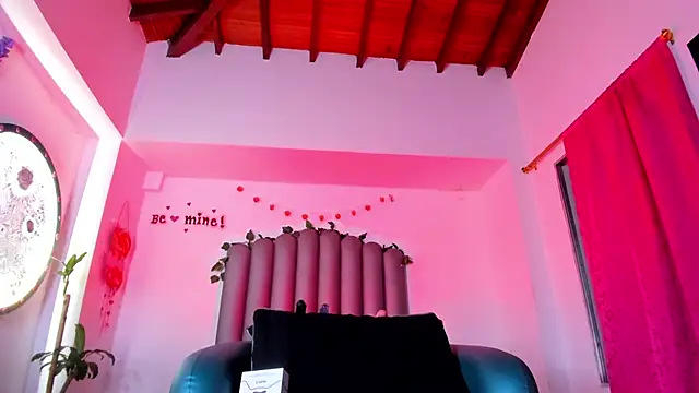 Xdeisyy online show from April 9, 2026, 3:52 am