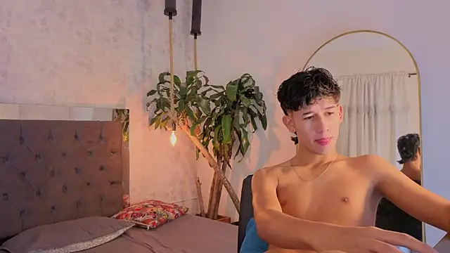 Snapshot of dave_eliot chatting on April 10, 2026, 11:50 am dave eliot online show from April 10, 2026, 11:50 am