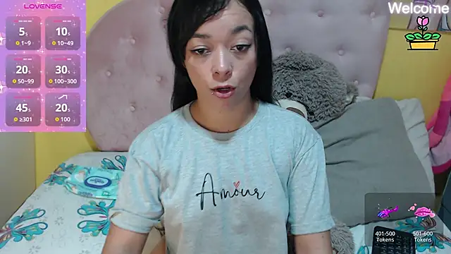 Snapshot of Sophiiee_Gray chatting on May 6, 2026, 1:20 am Sophiiee Gray online show from May 6, 2026, 1:20 am