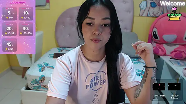 Snapshot of Sophiiee_Gray chatting on May 1, 2026, 10:04 pm Sophiiee Gray online show from May 1, 2026, 10:04 pm