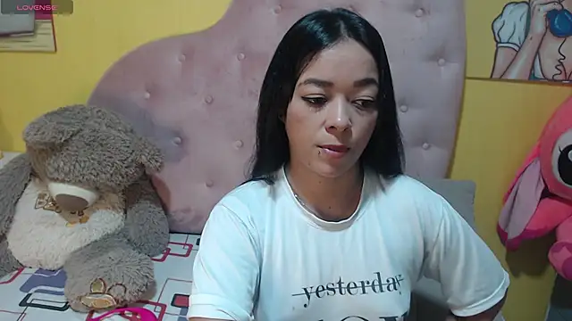 Snapshot of Sophiiee_Gray chatting on May 20, 2026, 2:30 am Sophiiee Gray online show from May 20, 2026, 2:30 am