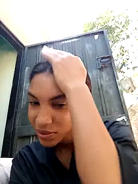 ginevere 20 online show from April 17, 2026, 8:11 pm