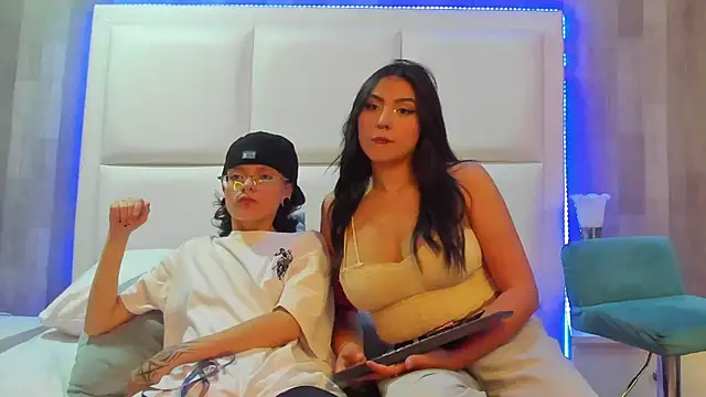 CaliferAndAurora online show from March 7, 2026, 3:57 am