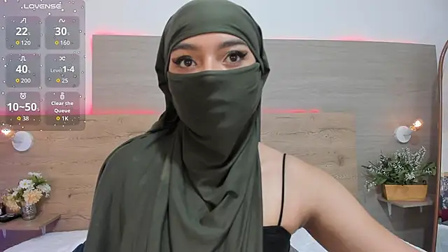  jennaa online show from April 21, 2026, 8:04 pm