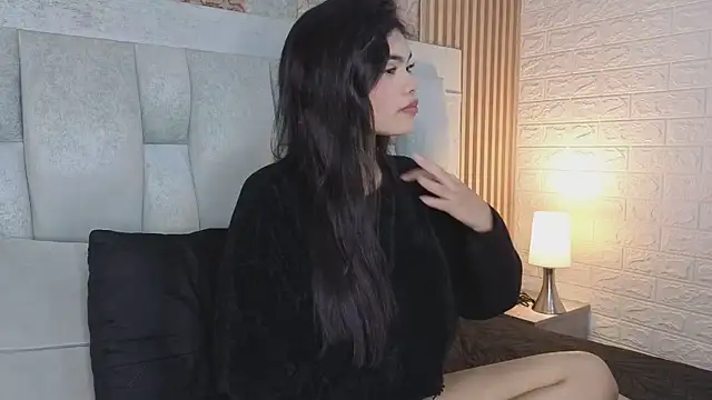 Snapshot of Katty_Roose2 chatting on May 15, 2026, 8:18 pm Katty Roose2 online show from May 15, 2026, 8:18 pm