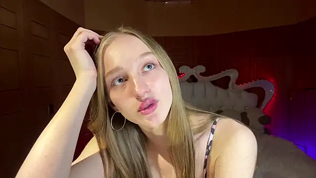 Anika Socutehe online show from April 7, 2026, 6:10 pm